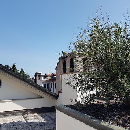 La Beola E Il Noce Hotel Monza Bagian luar foto