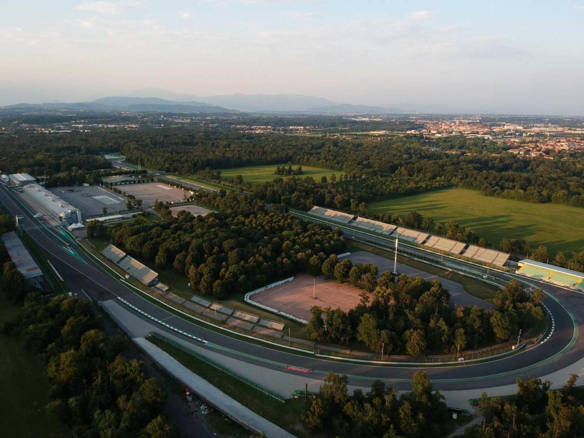 La Beola E Il Noce Hotel Monza Bagian luar foto