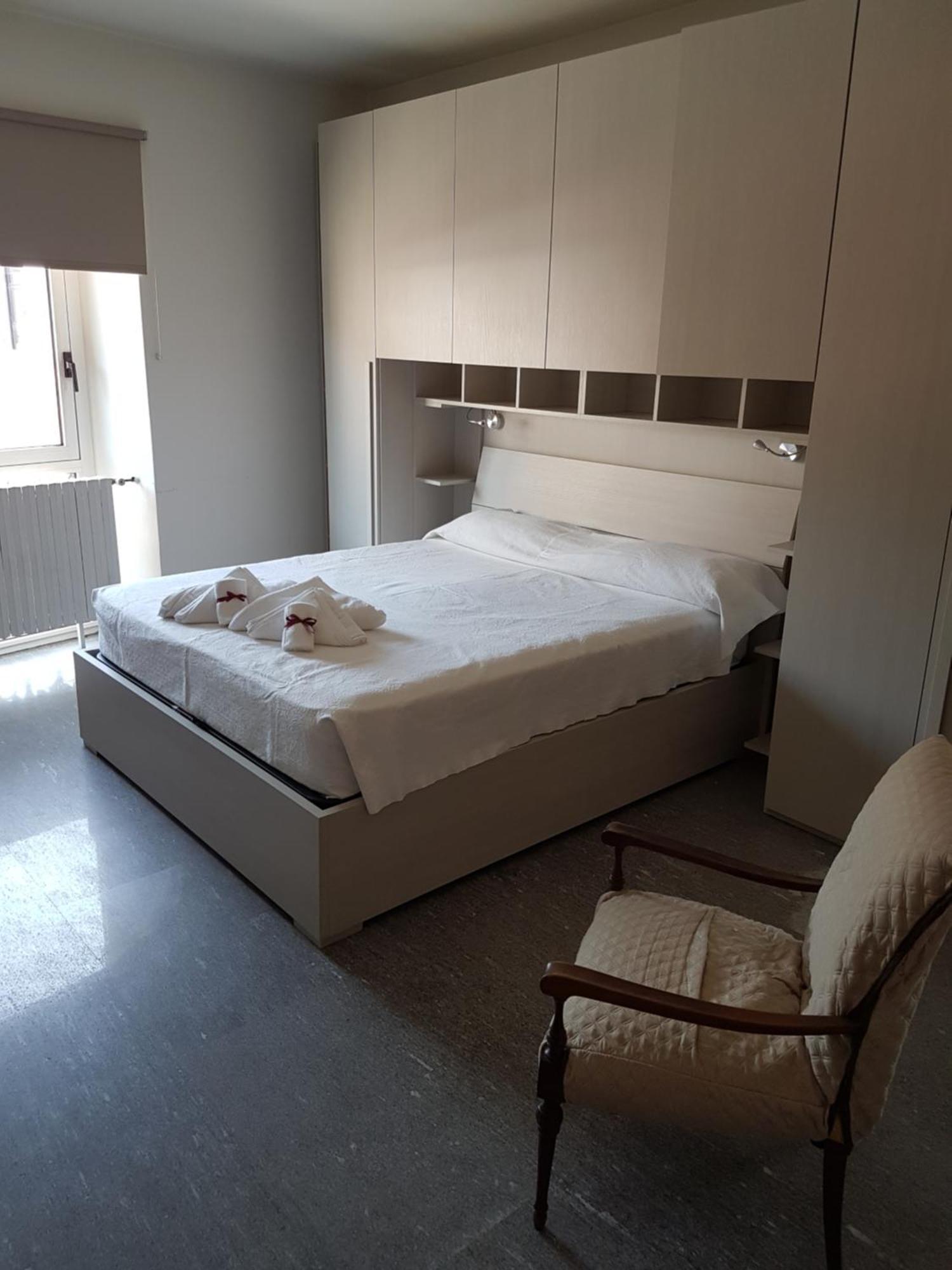 La Beola E Il Noce Hotel Monza Bagian luar foto